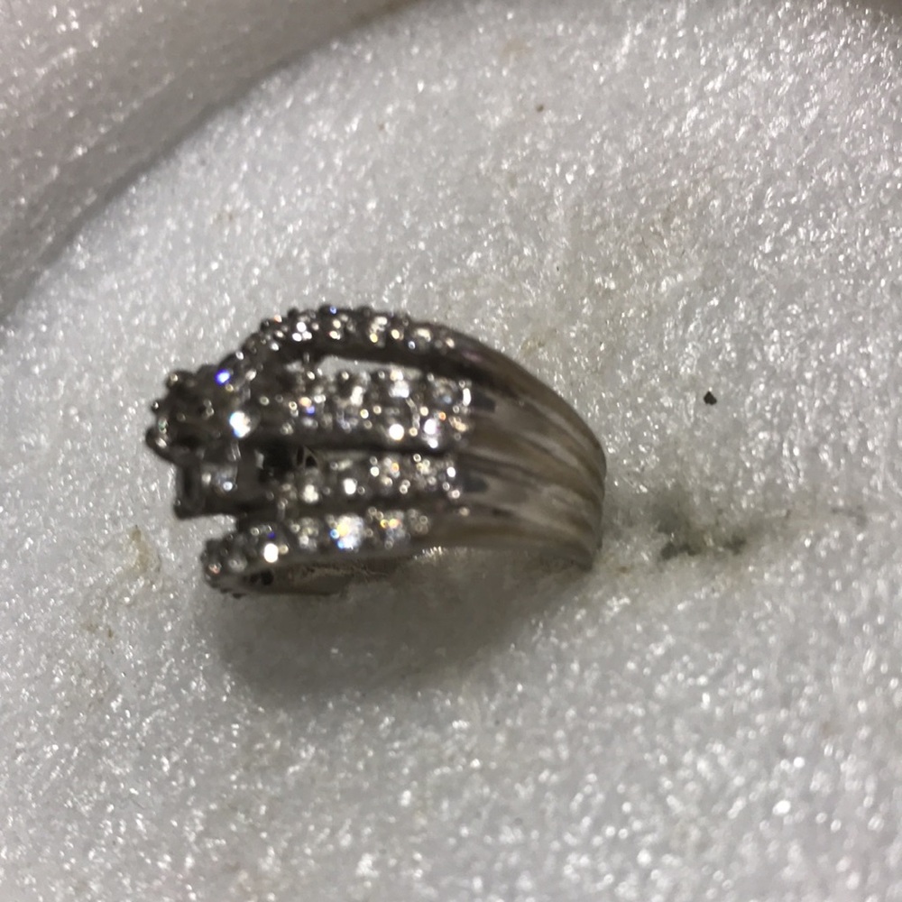 Rhinestone ring - Picture 2 of 4